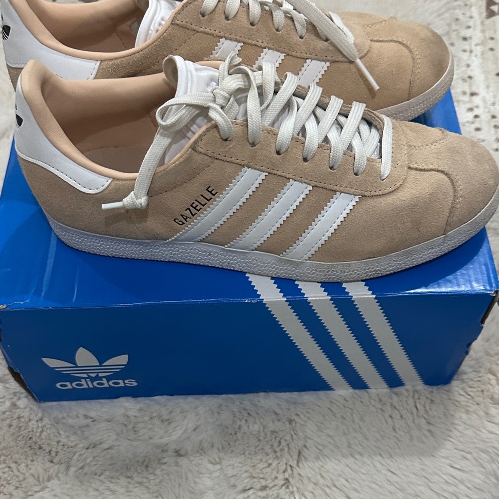 Adidas Gazelle Women's Sneakers 7